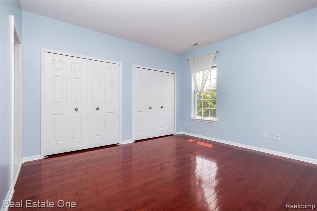 934 W Summerfield Glen Circle, Ann Arbor, MI 48103 — Photo 11