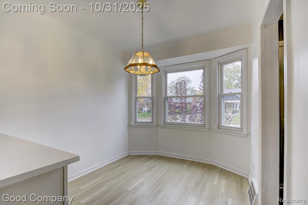 719 N Blair Avenue, Royal Oak, MI 48067 — Photo 8
