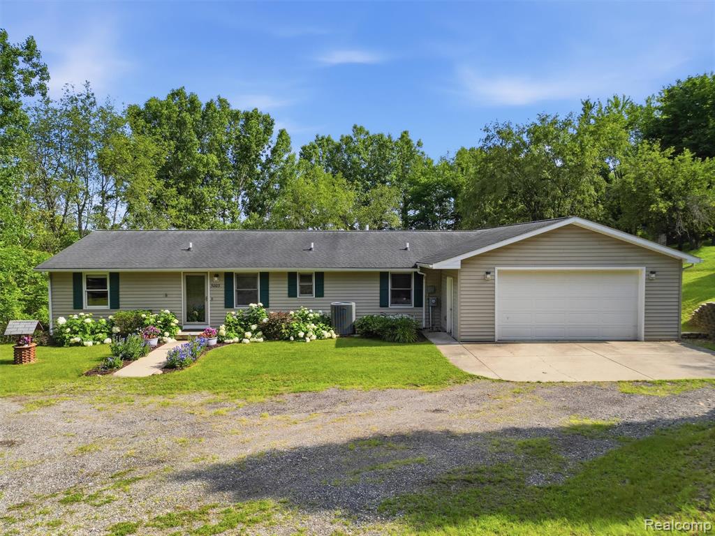 5003 Mason Road, Howell, MI 48843 — Photo 2