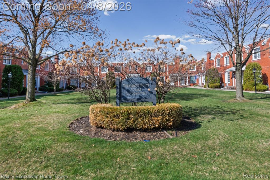 703 1/2 Saint Clair Street, Grosse Pointe, MI 48230 — Photo 3