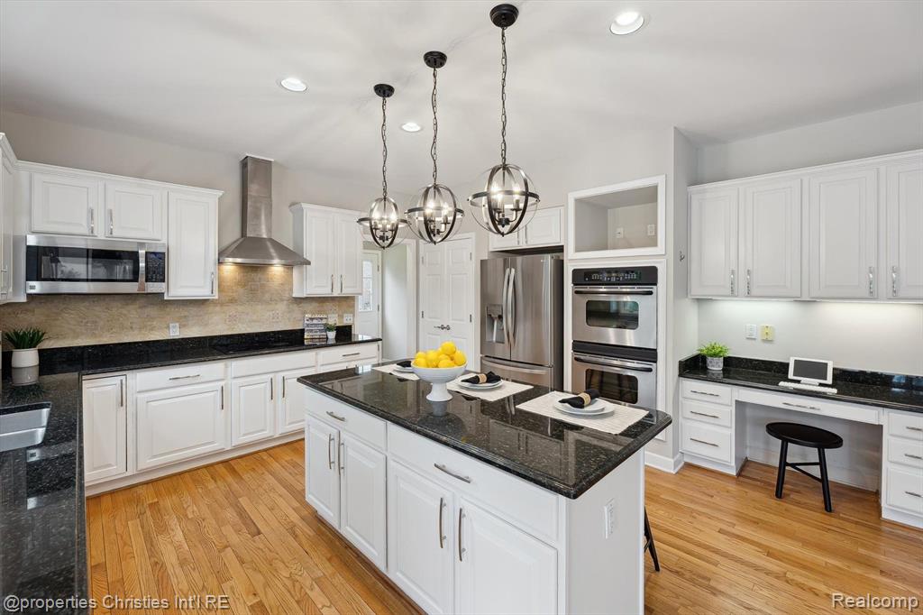 45055 WALNUT RIDGE, Northville, MI 48168 — Photo 19