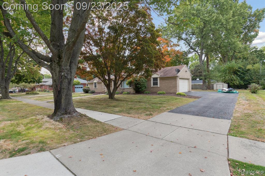 18797 Wiltshire Boulevard, Lathrup Village, MI 48076 — Photo 6