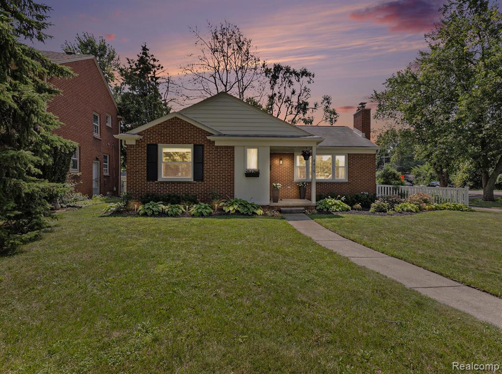 4419 Beverly Court, Royal Oak, MI 48073 — Photo 2