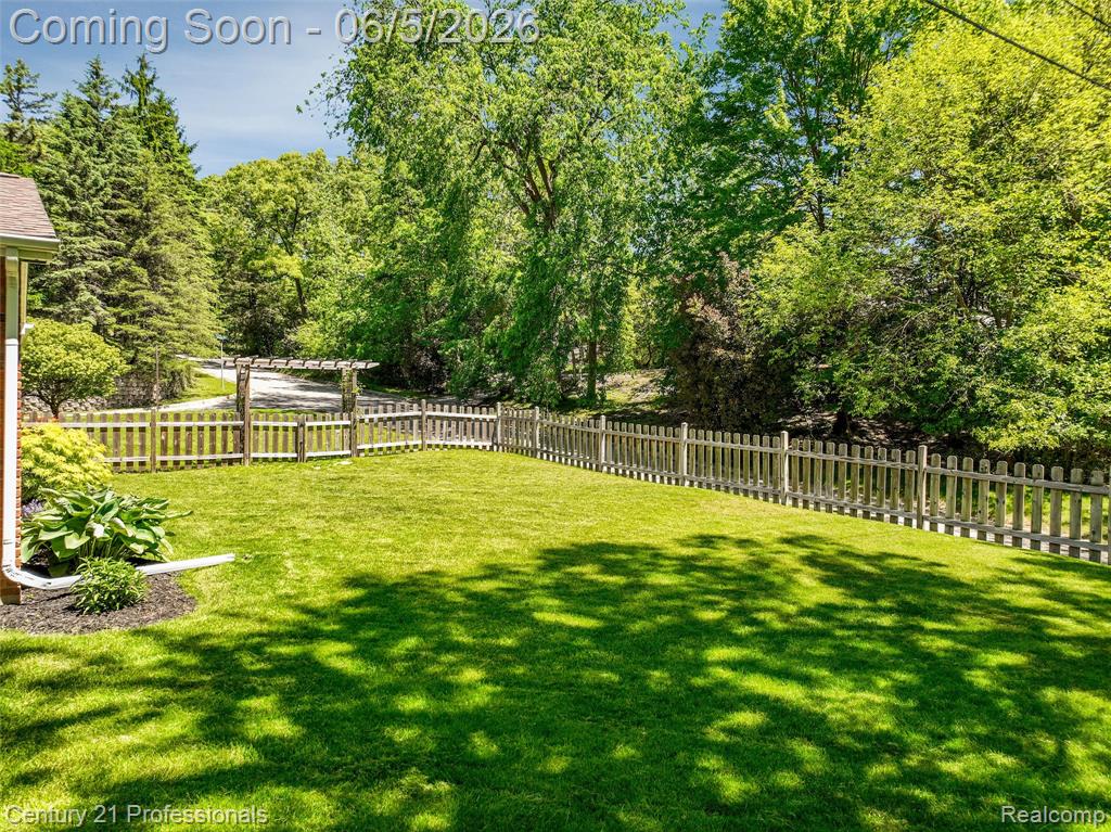 4921 Huron Drive, Clarkston, MI 48348 — Photo 42