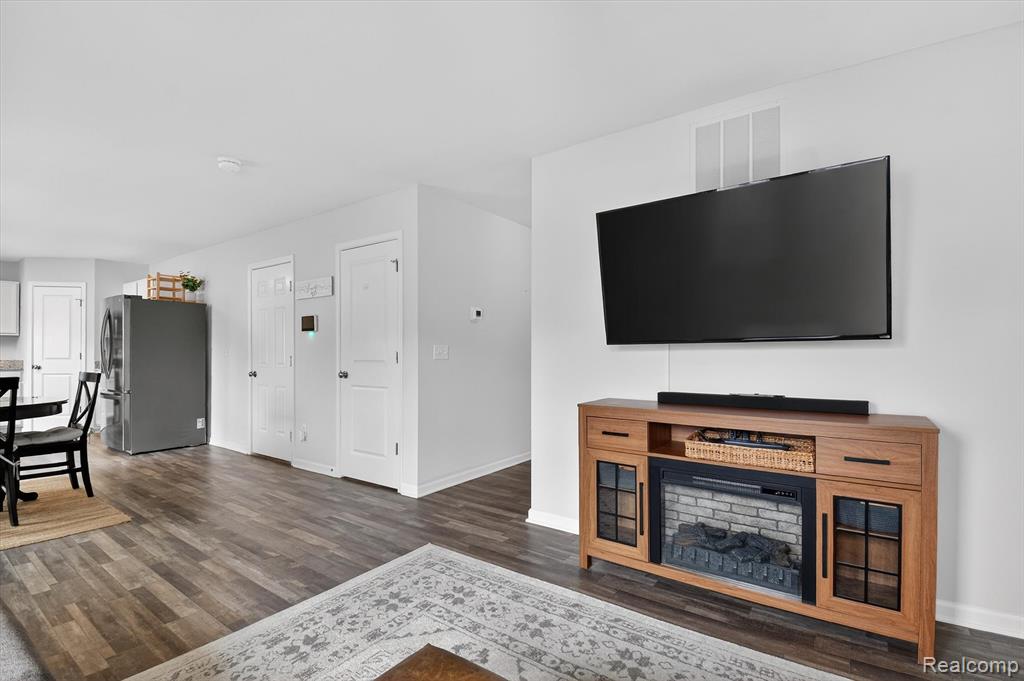 1645 Golfview Drive, Ypsilanti, MI 48198 — Photo 11