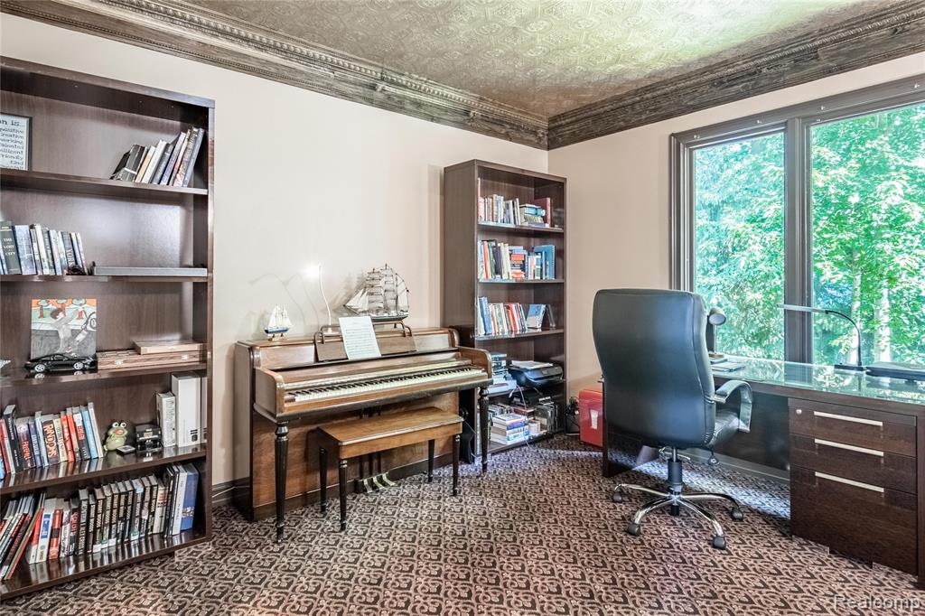 4575 Forest Edge Lane N, West Bloomfield, MI 48323 — Photo 29