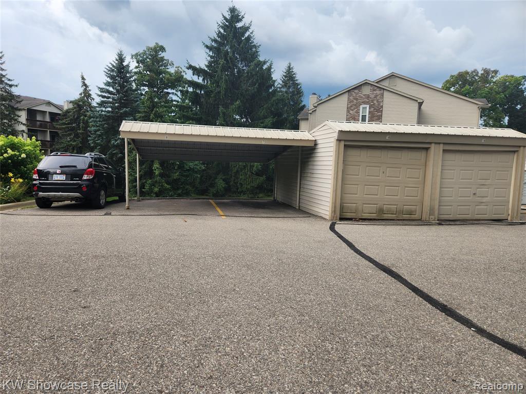 4896 Harbor Point Drive Drive, Waterford, MI — Photo 5