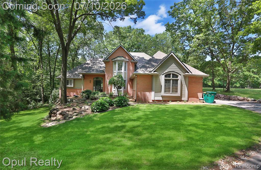 7725 Partridge Hill Drive, Brighton, MI 48116 — front exterior