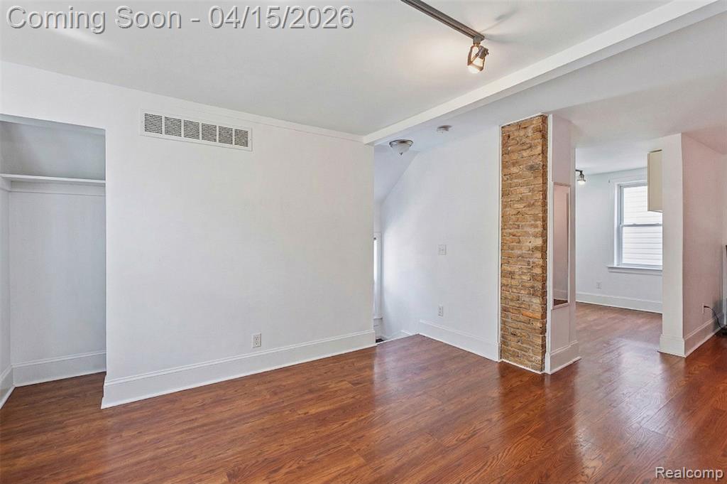 11429 E 8 Mile Road, Warren, MI 48089 — Photo 9