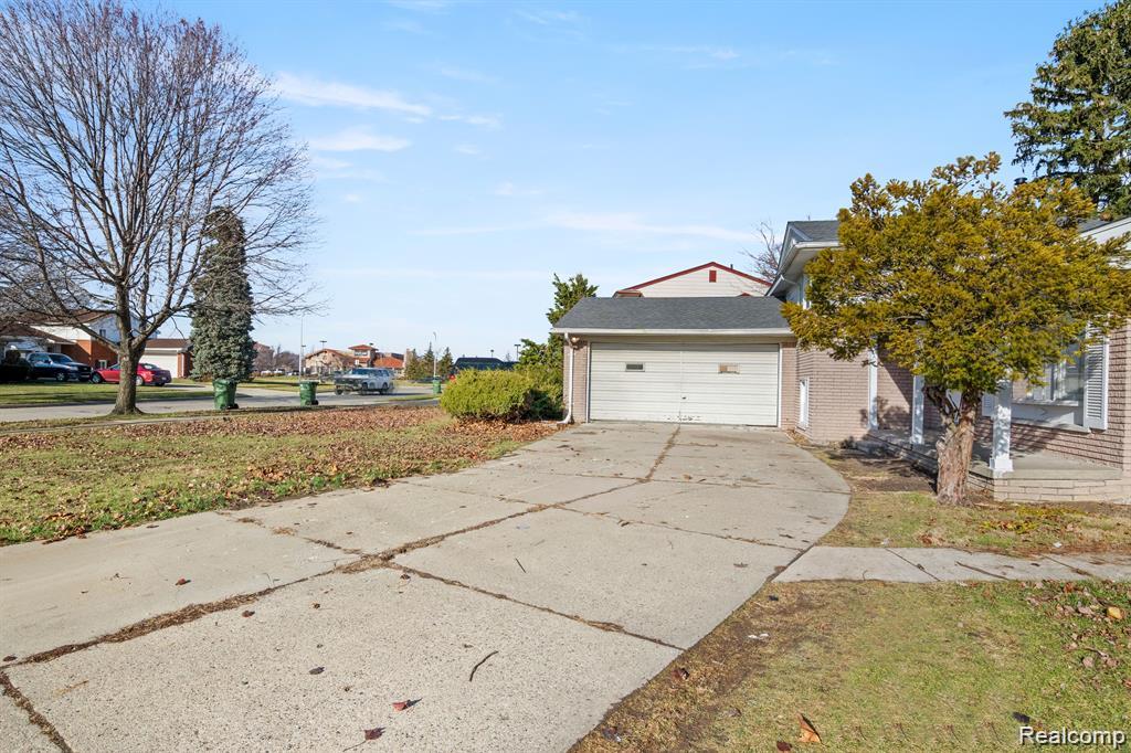 4513 Larme Avenue, Allen Park, MI 48101 — Photo 6