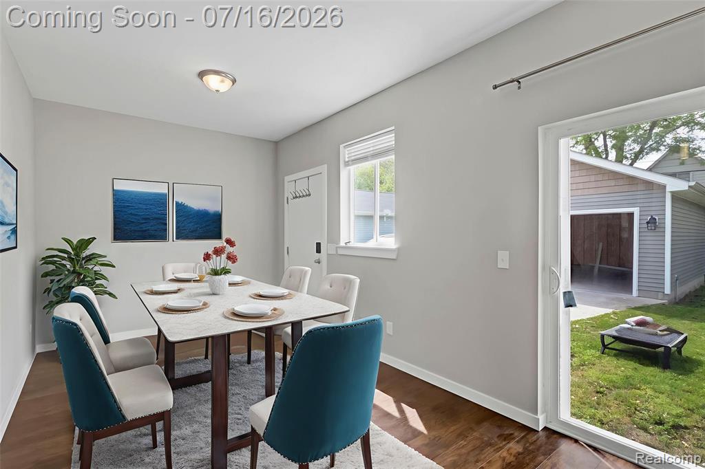 534 E Brickley Avenue, Hazel Park, MI 48030 — Photo 6