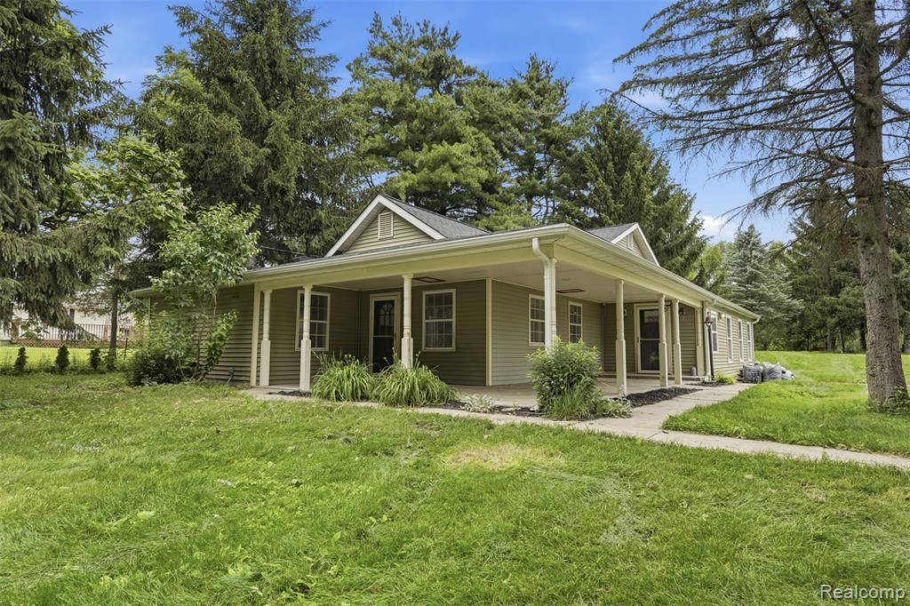 8573 W Lovejoy Road, Byron, MI 48418 — Photo 2