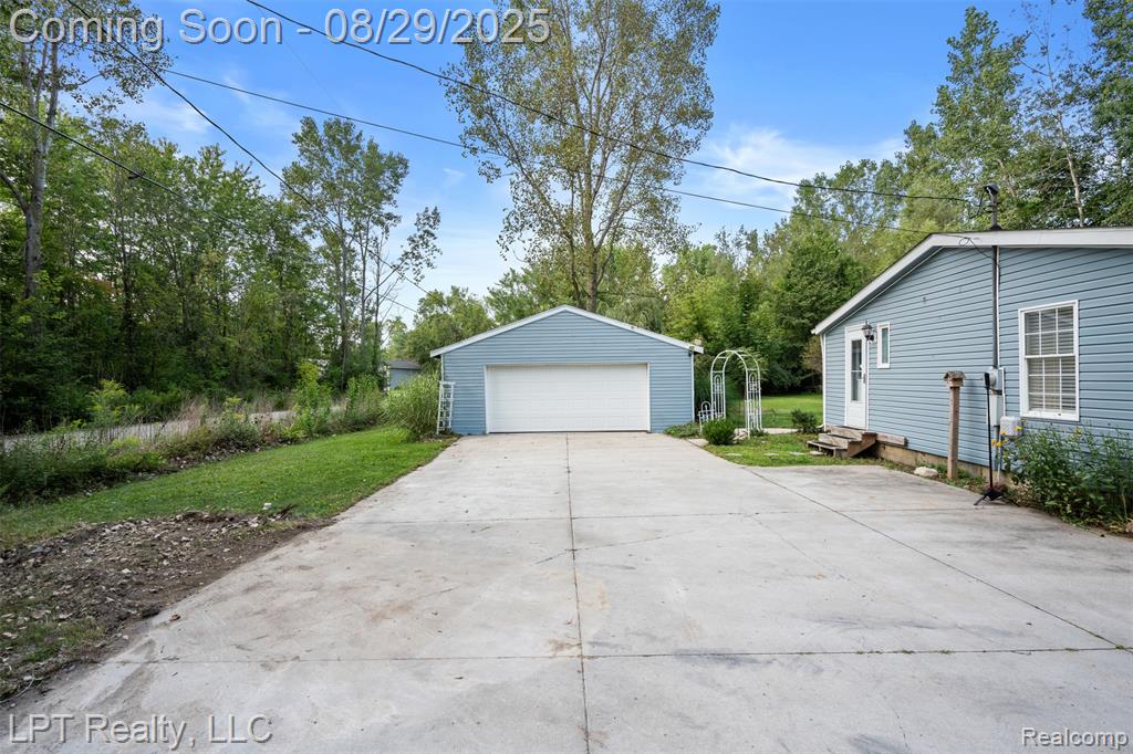 6271 E Potter Road, Davison, MI 48423 — Photo 30
