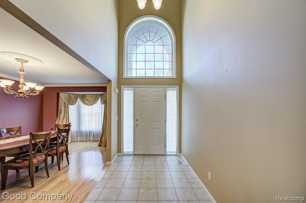 423 CEDAR Street, Wyandotte, MI 48192 — Photo 5