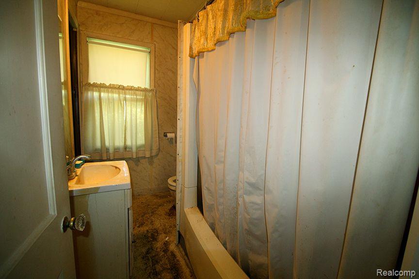 6123 E ATHERTON Road, Burton, MI 48519 — Photo 15