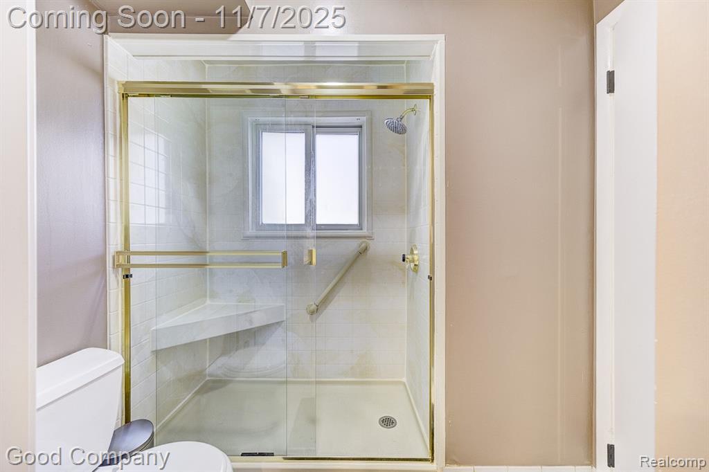 583 Manchester Street, Madison Heights, MI 48071 — Photo 24