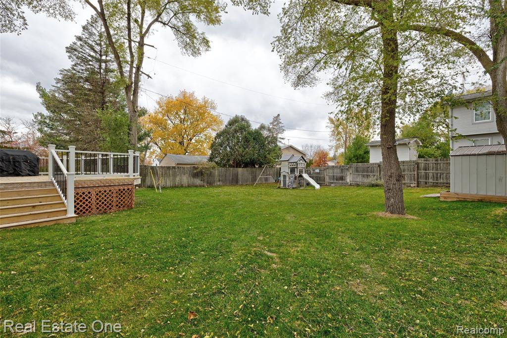 742 Marion Drive, Holly, MI 48442 — Photo 47