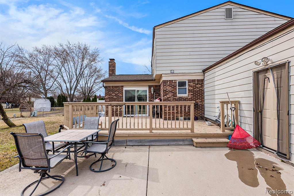4810 Benjamin Drive, Sterling Heights, MI 48310 — Photo 21