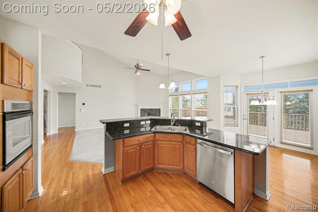 1660 Meadowside Drive, Ann Arbor, MI 48104 — Photo 14