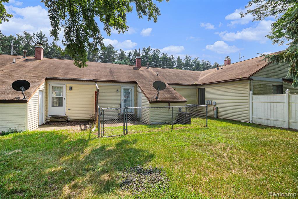 5204 Pasadena Avenue, Flushing, MI 48433 — Photo 13