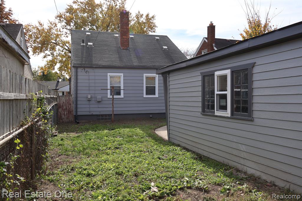 916 STEWART Avenue, Lincoln Park, MI 48146 — Photo 39