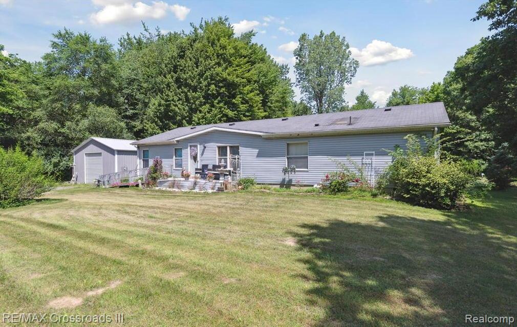 48620 Wear Road Road, Belleville, MI 48111