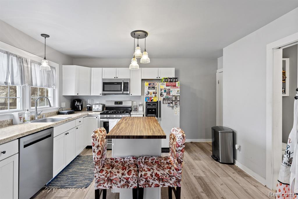 825 BACON Street, Monroe, MI 48161 — Photo 9