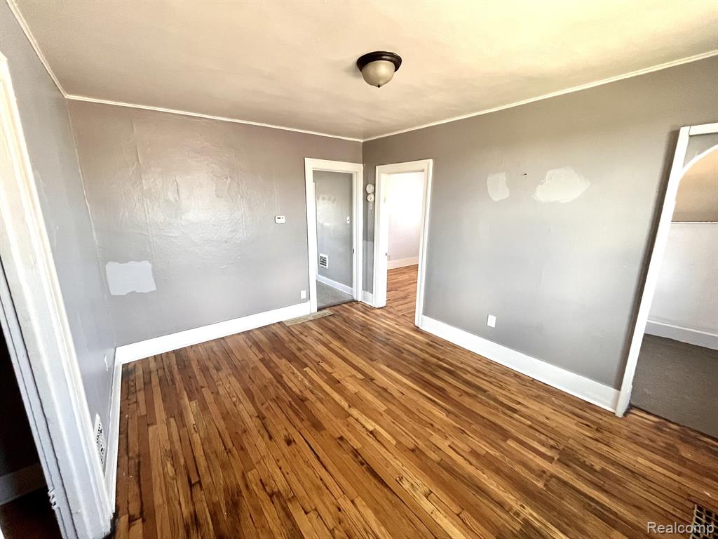 7544 THEUT Avenue, Warren, MI 48091 — Photo 9