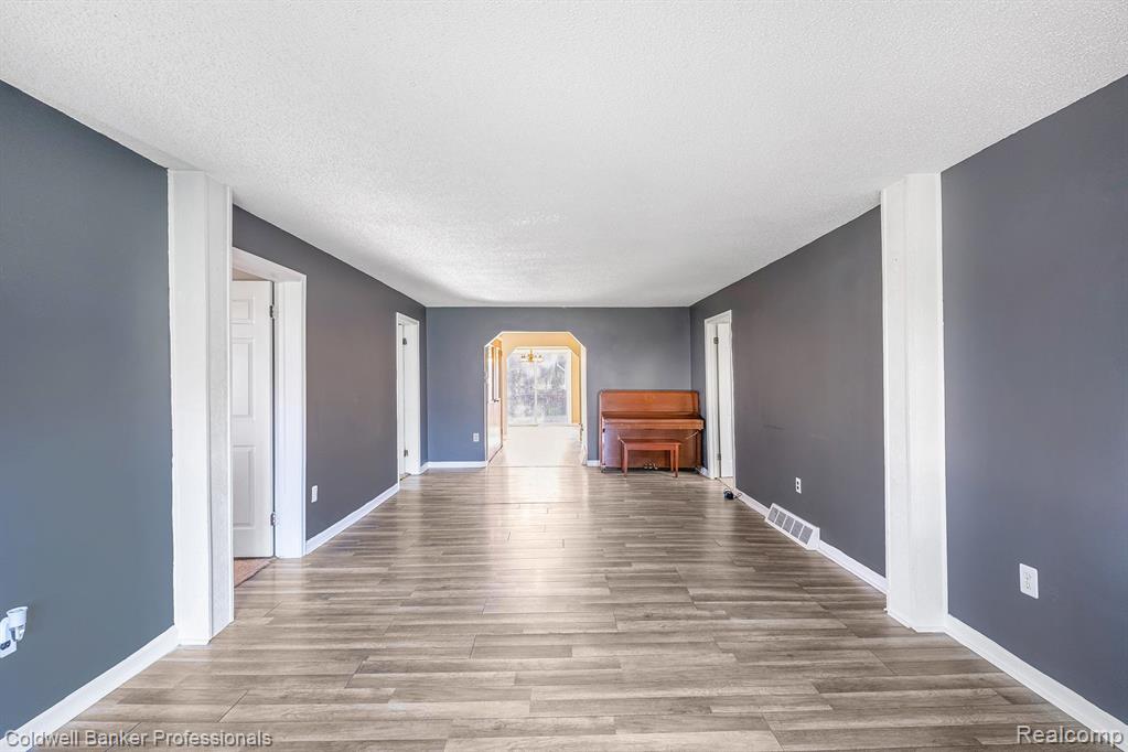6093 PORTER Road, Grand Blanc, MI 48439 — Photo 7