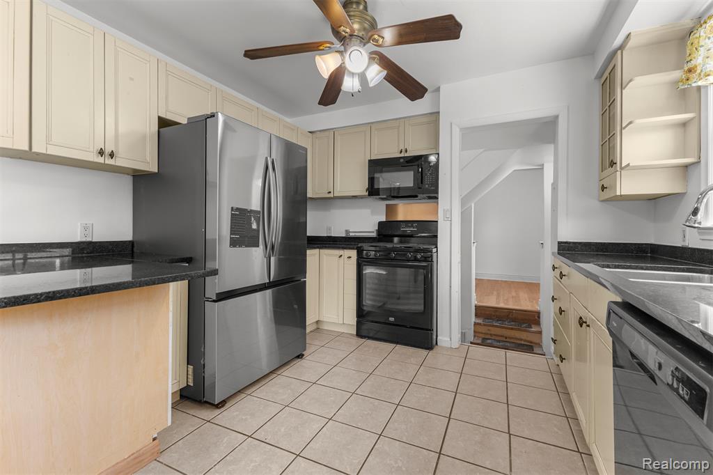 450 N Denwood Street, Dearborn, MI 48128 — Photo 10