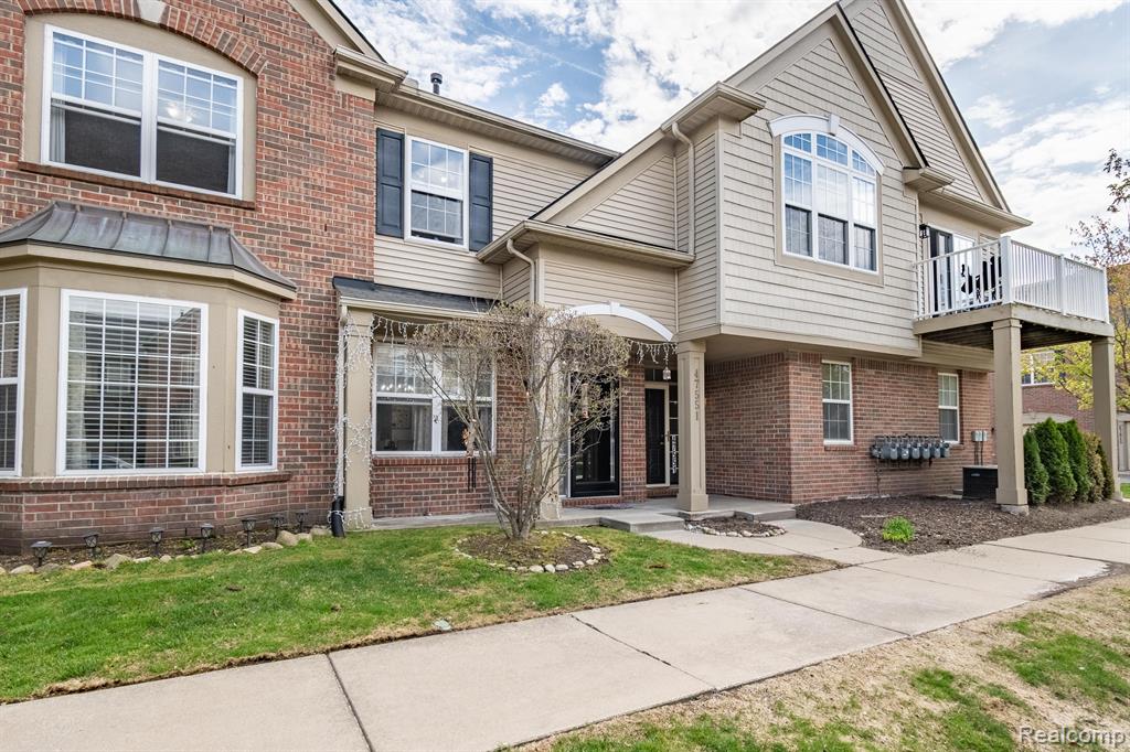 47543 PEMBROKE Drive, Canton, MI 48188 — Photo 4