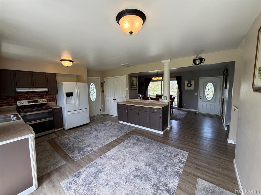 2128 Greenwood Road, Lapeer, MI 48446 — Photo 5
