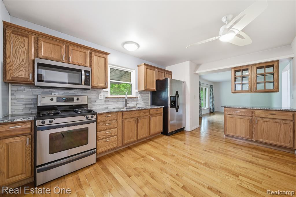 9715 Galatian Drive, Whitmore Lake, MI 48189 — Photo 7