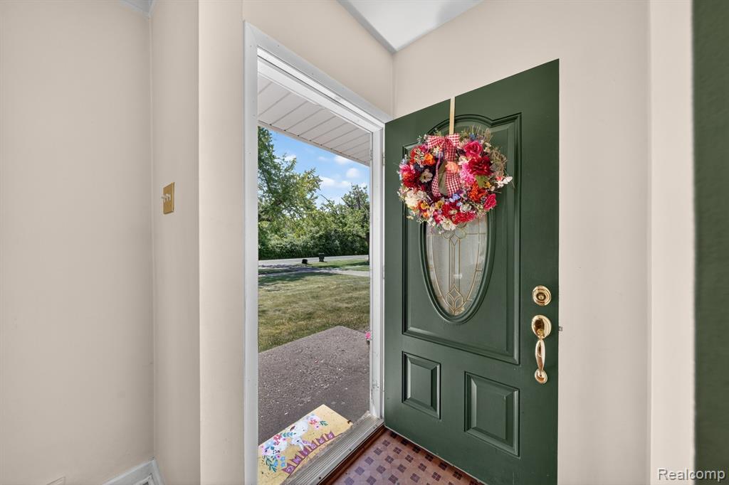 17386 Beverly Road, Beverly Hills, MI 48025 — Photo 5