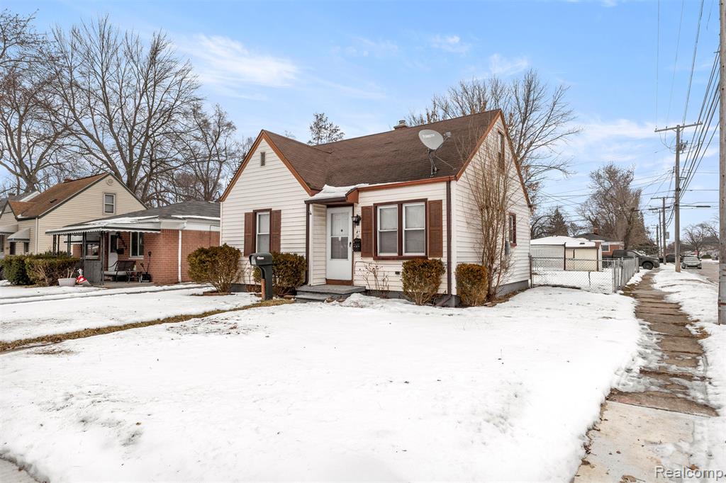 4721 Jackson Street, Dearborn Heights, MI 48125 — front exterior