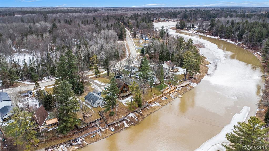 789 Lakeshore Drive, Gladwin, MI 48624 — Photo 18