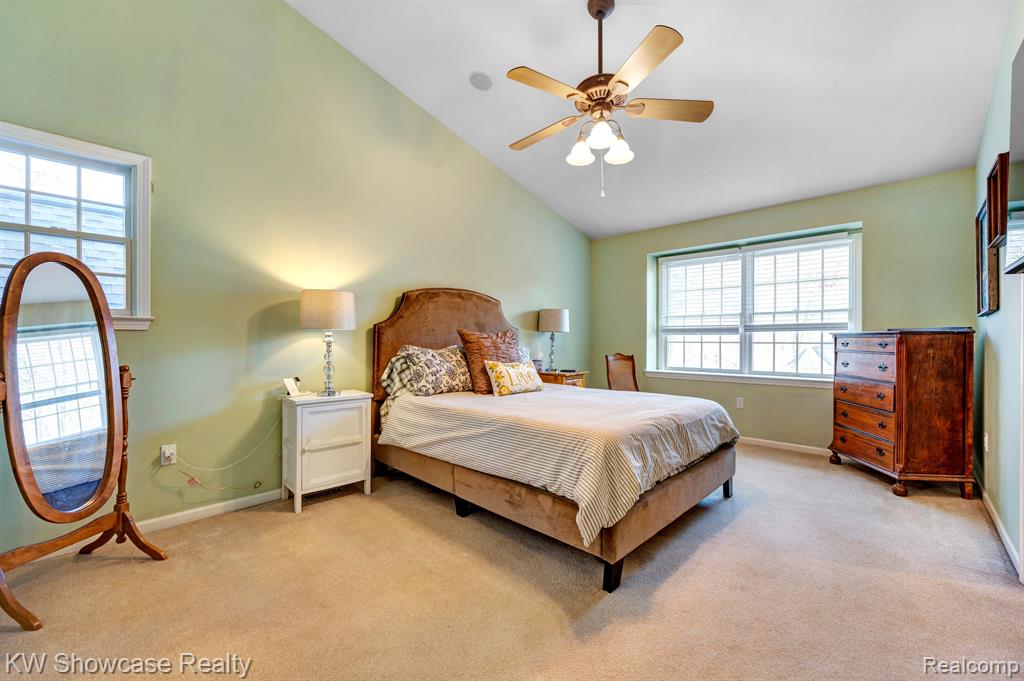 585 TIMBER RIDGE Drive, Highland, MI — Photo 31