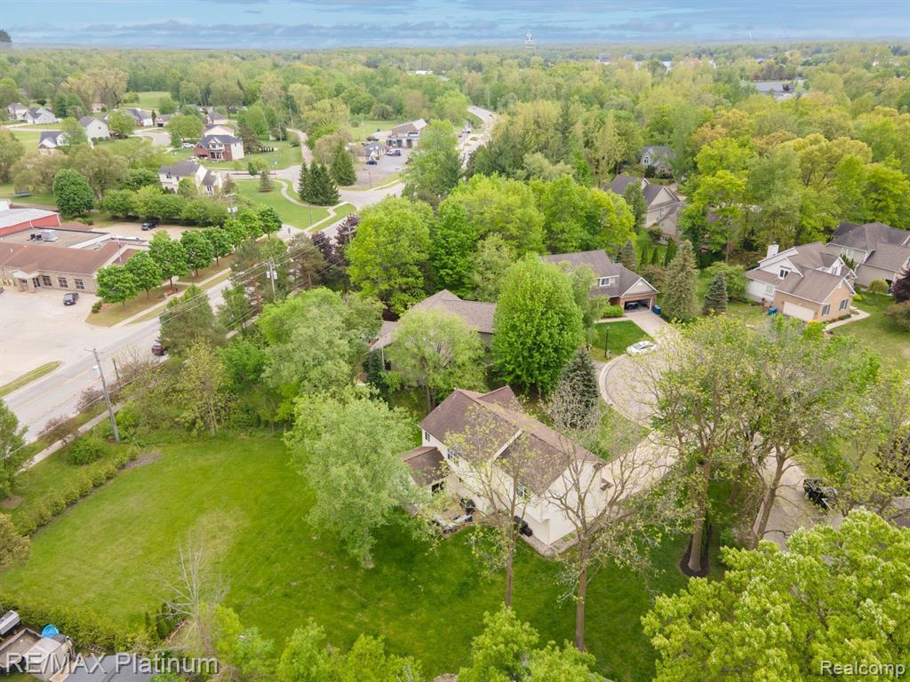 8313 Mill Pointe Court, Goodrich Vlg, MI — Photo 34