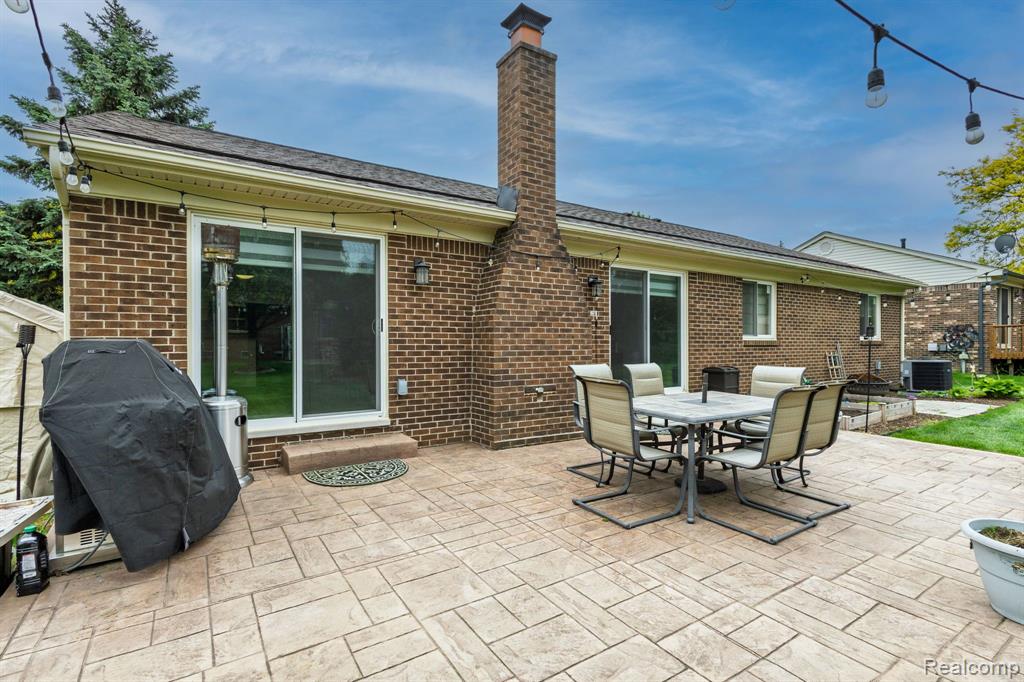 682 LOCKPORT Road, Rochester, MI 48307 — Photo 25