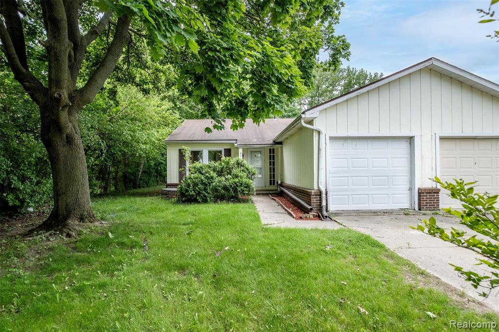 6733 ARDSLEY Drive, Canton, MI 48187 — front exterior