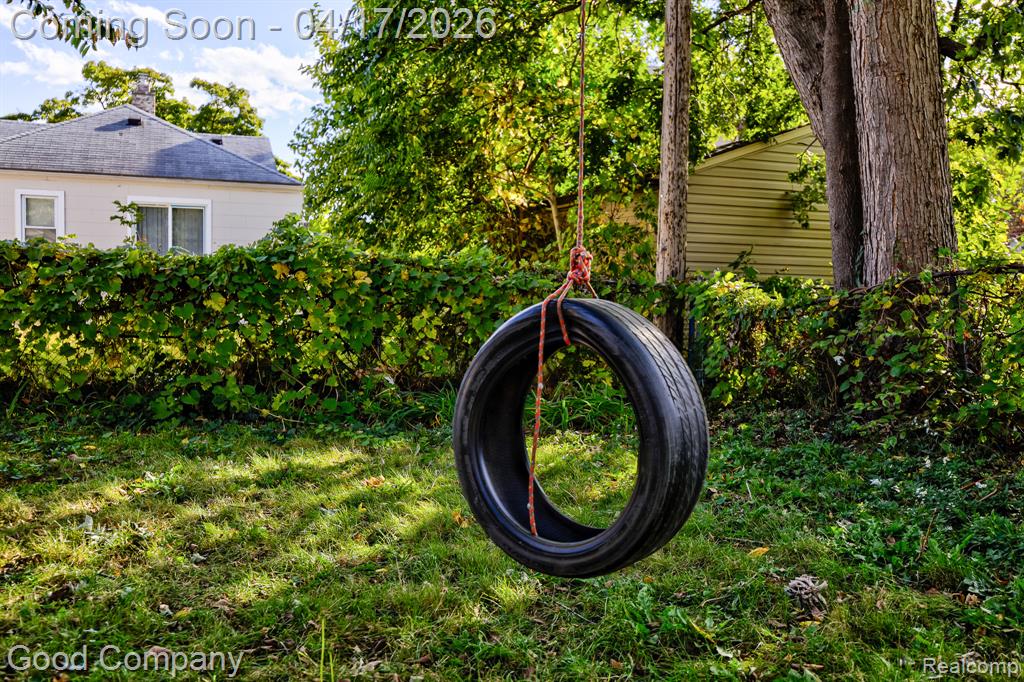 812 E George Avenue, Hazel Park, MI 48030 — Photo 66