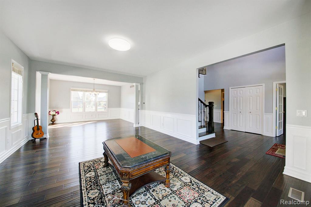 49169 Founders Court, Canton, MI 48187 — Photo 9