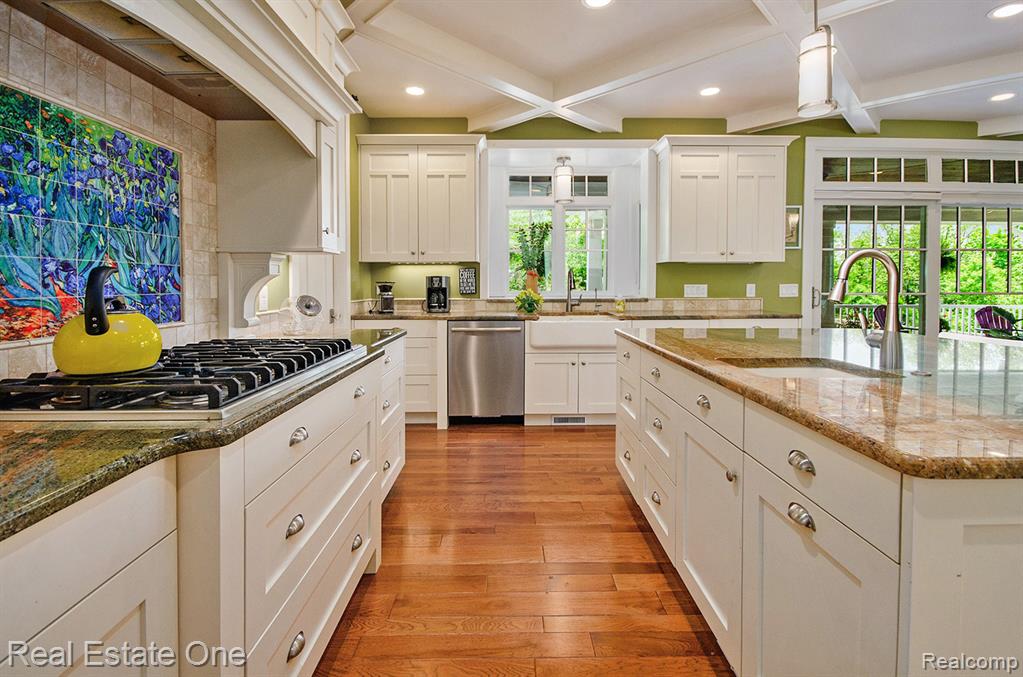 575 Tracy Lane, Milford, MI 48381 — Photo 20
