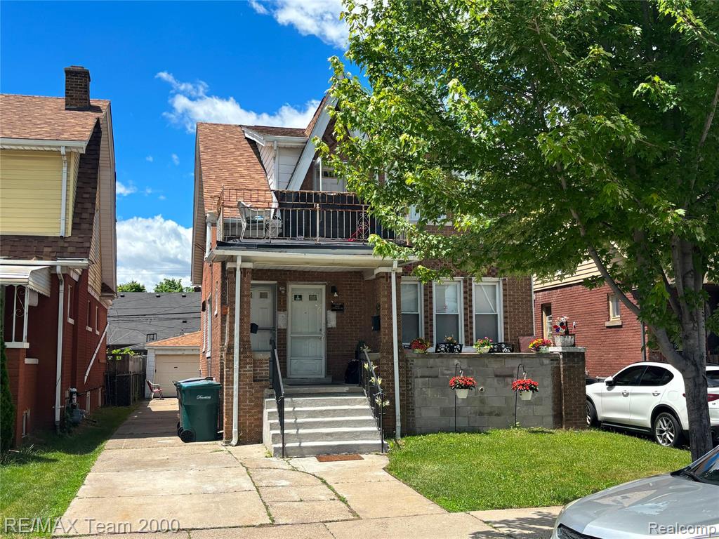 6911 APPOLINE Street, Dearborn, MI 48126 — Photo 2