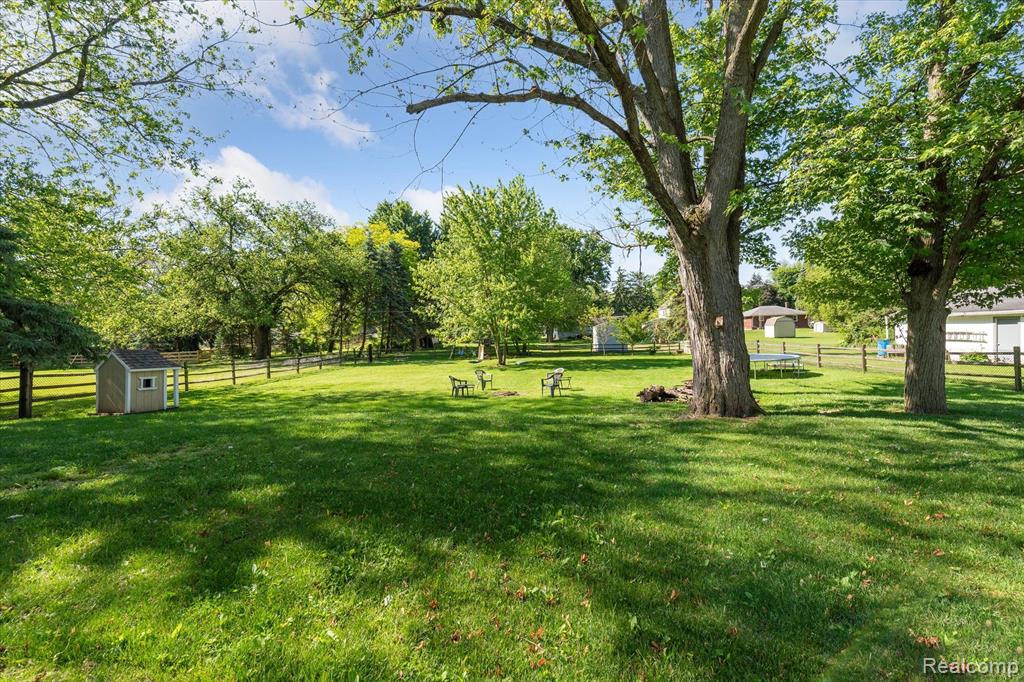 421 Ash Street, Carleton, MI 48117 — Photo 46