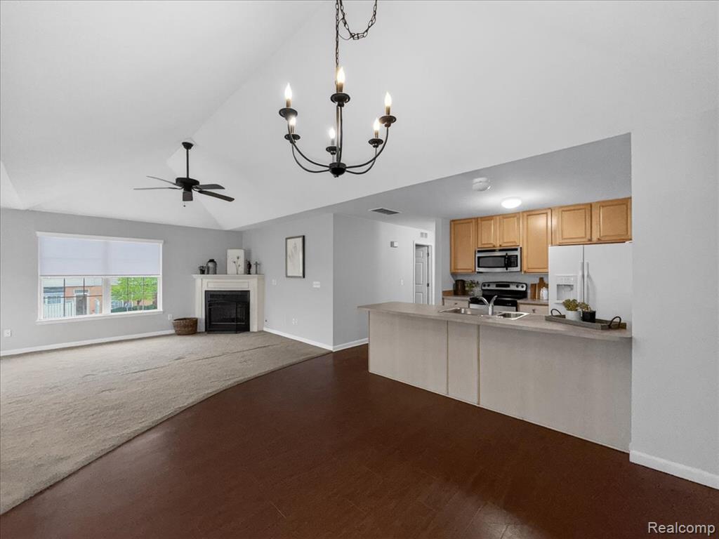 731 Amberly Drive, C, Waterford, MI 48328 — Photo 13