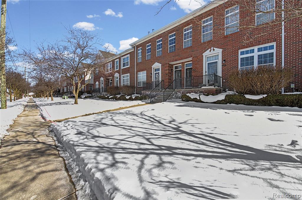 43039 Strand Drive, Sterling Heights, MI 48313 — Photo 3