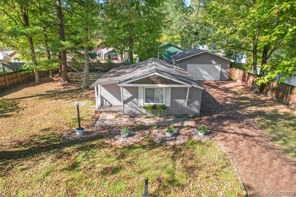 9106 Maple Road, Clay, MI 48001 — Photo 24