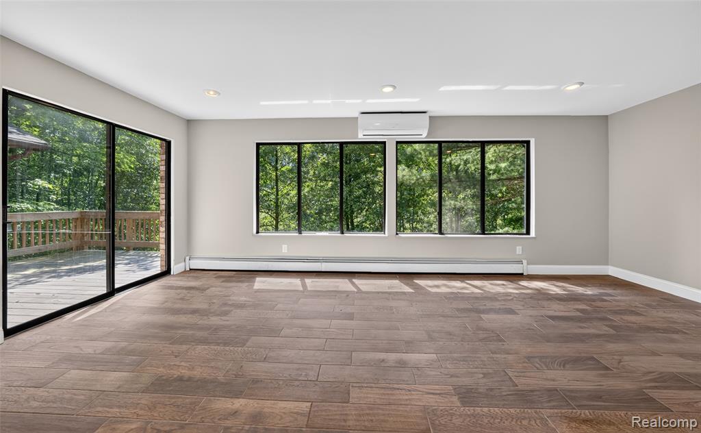 4565 Brookside Road, Fenton, MI 48430 — Photo 16