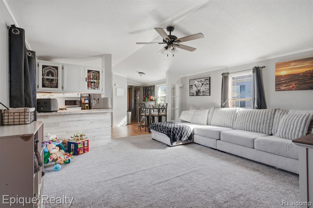 15317 Cartier Drive, Clinton Twp, MI 48038 — Photo 8